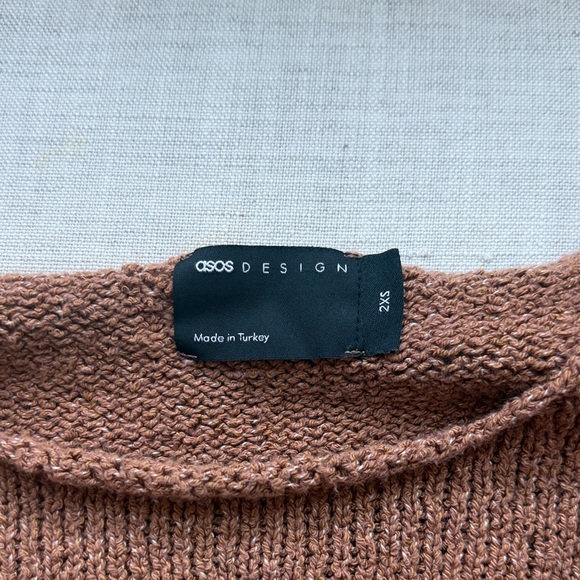 ASOS men’s oversized Scoop Neck Sweater in camel - 2XS - Picture 2 of 2